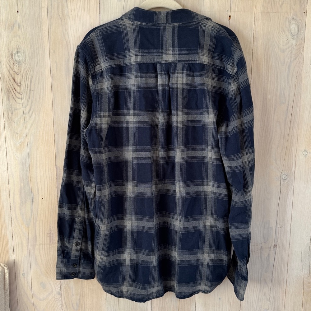 Vans Button Down Shirt Size M - image 2